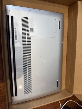 Ordenador portátil 15,6" Full HD IPS M3 8GB 256gb