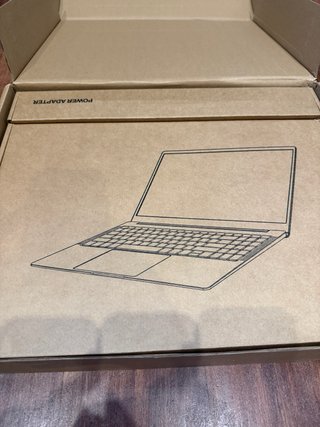 Ordenador portátil 15,6" Full HD IPS M3 8GB 256gb