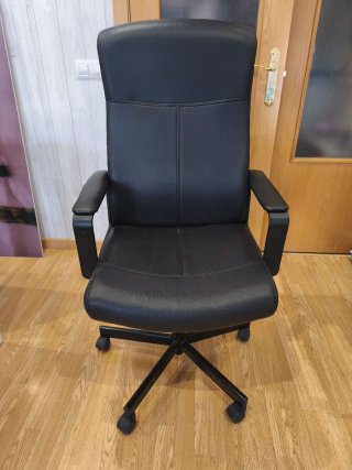 Silla de oficina negra ikea
