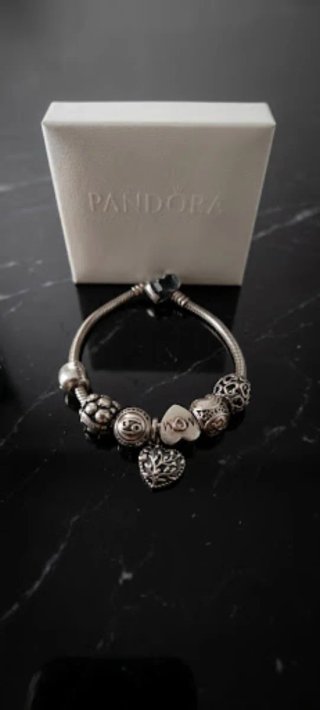 Pulsera PANDORA Original y chamrs