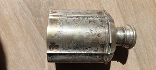 Caja de té de plata con tapa