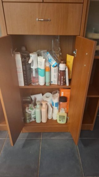 Armario de baño madera y cristal con dos torres