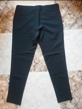 Pantalón de pinzas negro talla 42