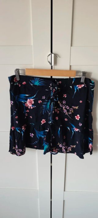 Falda corta estampada