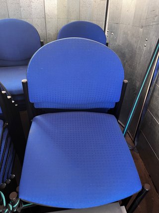 Sillas de aula/oficina azules