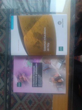 Libros de la carrera de Pedagogia de la UNED