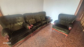 Sofá y 2 sillones de terciopelo