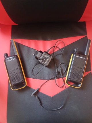 Motorola TLKR T80 Walkie Talkies (2 unidades)