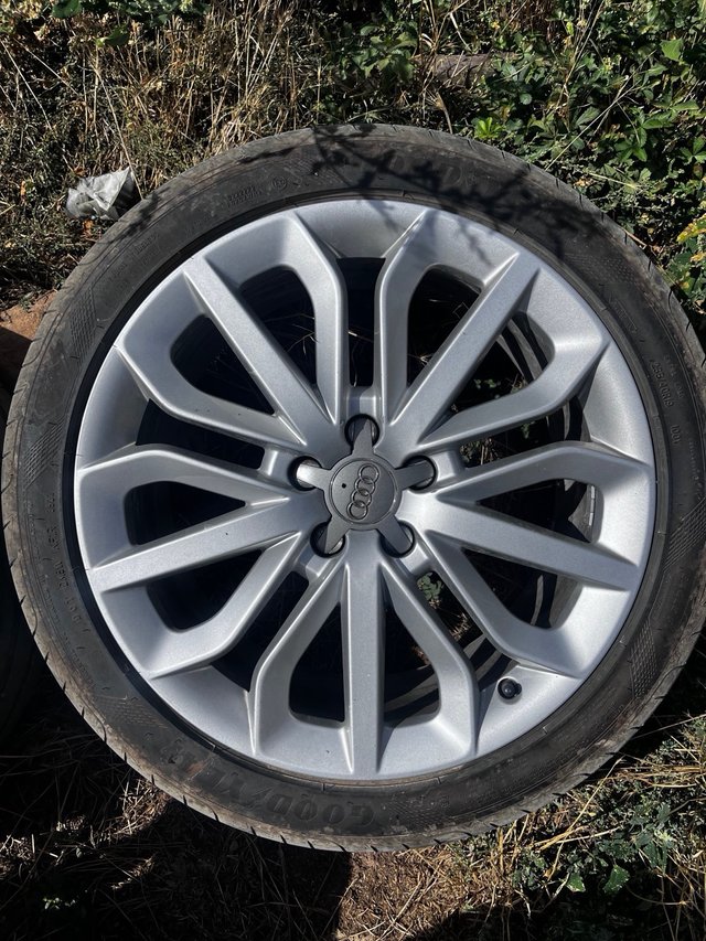 Llantas Audi R19 originales