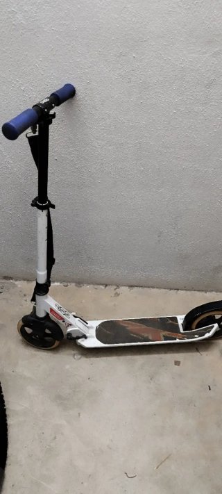 Patinete Plegable con Correa de Transporte