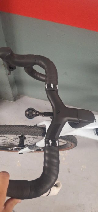 Bicicleta Gravel Scott Addict