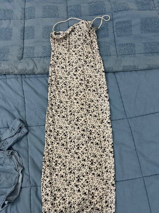 Abito lungo a fiori bianco e nero
