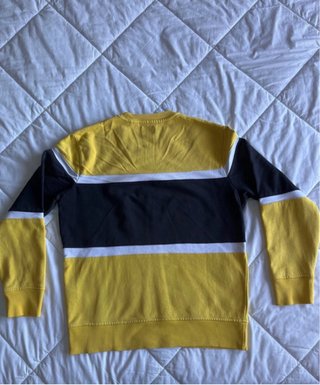 Sudadera Levi's amarilla y negra Talla M