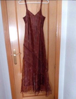 Vestido de fiesta marrón