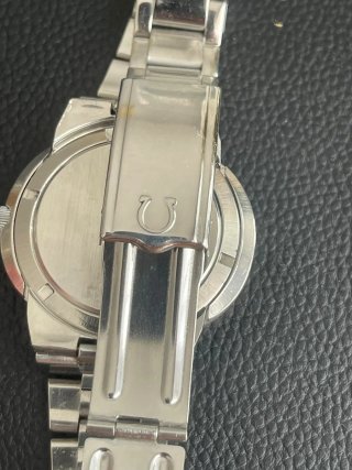 Omega Genève Dynamic Automático Vintage