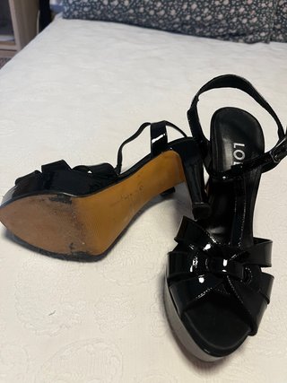 Sandalias LODI charol negras plataforma