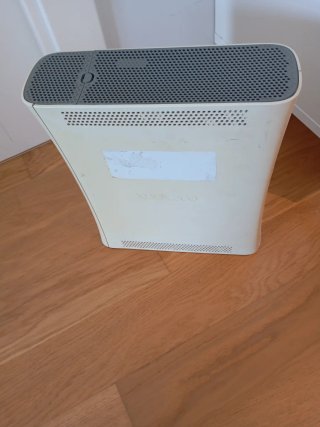 Xbox 360 Blanca (sin cables ni mandos)
