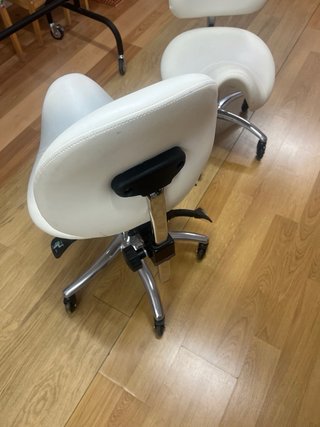Silla Ergonómica Montura Estética/Uñas Blanca