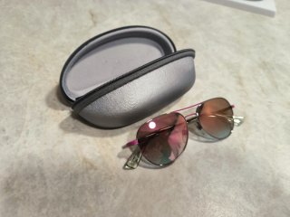 Gafas infantiles marca Diesel y estuche para gafas