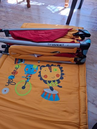 Cuna de viaje plegable