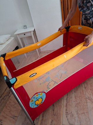 Cuna de viaje plegable