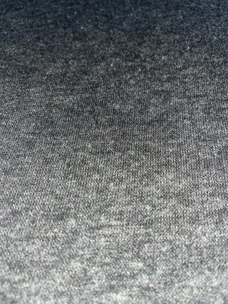 Jersey gris con volantes