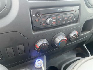 Nissan NV400