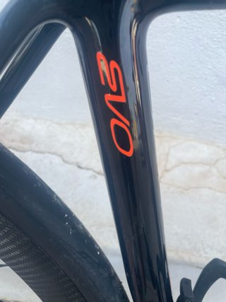 Bicicleta BH Evo Ultralight Negra letras naranja