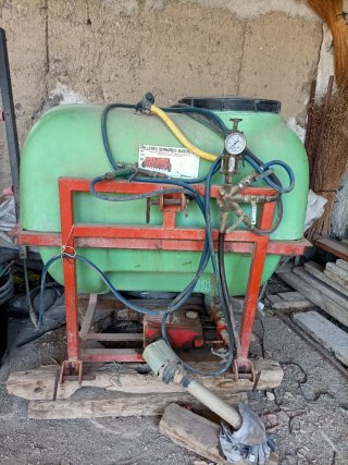 Cuba de fumigar poco uso. ZONA:ALMONACID DE TOLEDO