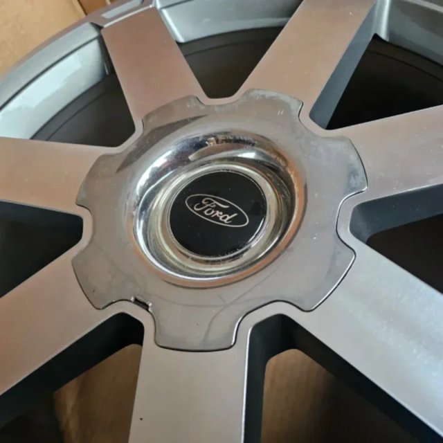 Llanta 18 Ford Titanium focus mondeo