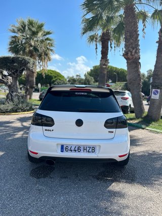 Volkswagen Golf VI