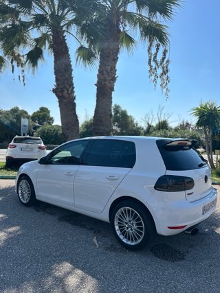 Volkswagen Golf VI