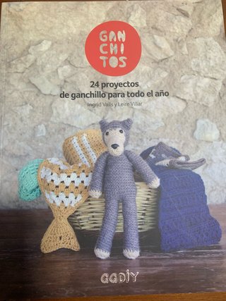 Ganchitos : 24 proyectos de ganchillo para todo...