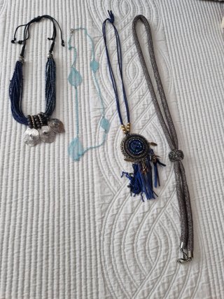 Set de 4 Collares en Tonos Azul y Gris