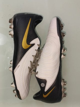 Botas de Fútbol Nike Phantom GX II Academy