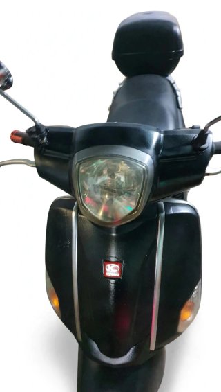 Kimco Like 50 Scooter Negro año 2014.