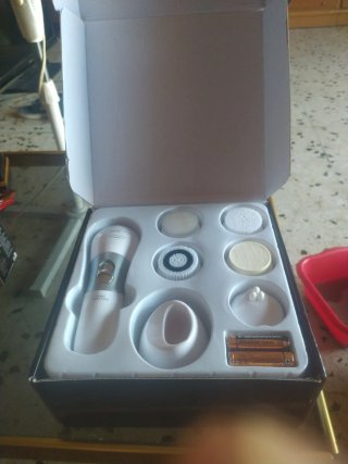 Lote Limpiador Facial y Kit Manicura/Pedicura