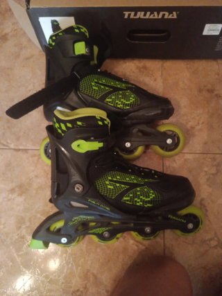 Patines en línea Talla 36-39. Protectores incluido