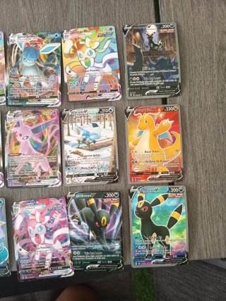 Cartas Pokémon V y VMAX