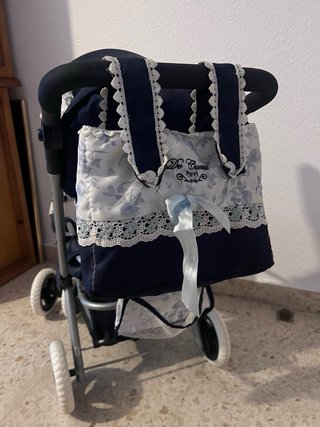 Carrito muñecas gemelar ( De Cuevas toys)