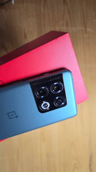 OnePlus 10 Pro 5G Co-developed with Hasselblad