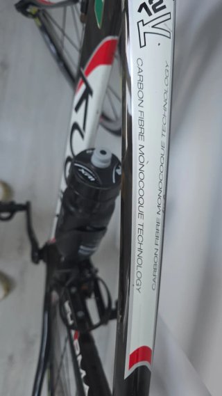 Bicicleta Carretera Kuota Kharma Carbono talle M