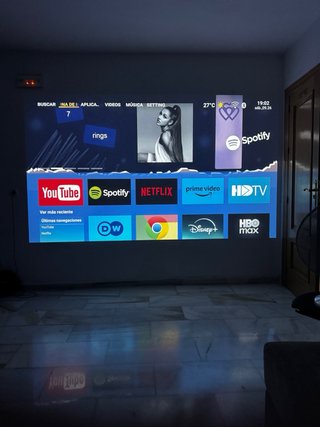 Proyector Horlat 4K Android TV 28000 Lúmenes
