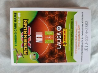Caja Cromos Adrenalyn XL 24-25 con más de 200 cart