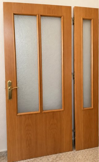 Puerta doble de salón de madera con cristal