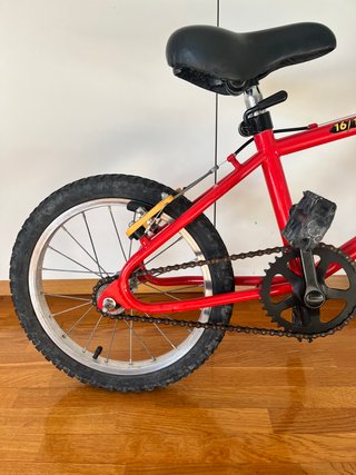 Bicicleta infantil roja Decathlon 16/1