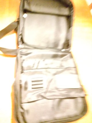 Mochila Negra con Asa y Bandolera