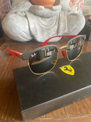 Gafas Ray-Ban Ferrari Negras y Rojas