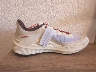 Zapatillas Salomon Beige y Rojas