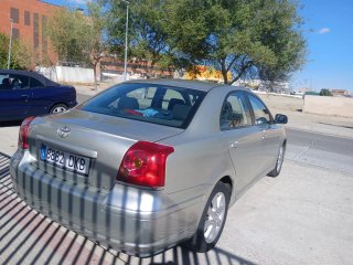 Toyota Avensis 2004